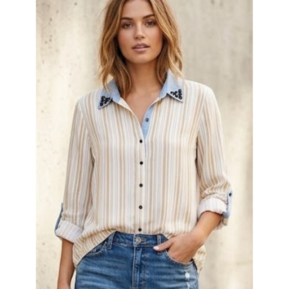 Pearl Blue‎ and Gray Striped Top Size  Large